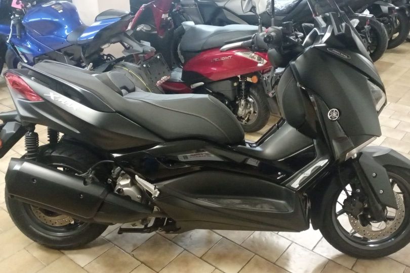 YAMAHA X-Max 300 Iron Max ABS, Used, Switzerland, Agno