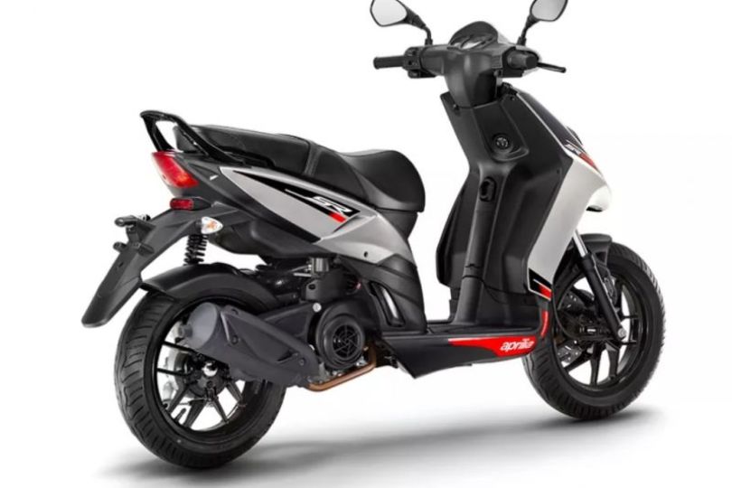 Aprilia SR 125 grigia, Neu, Schweiz, Pregassona