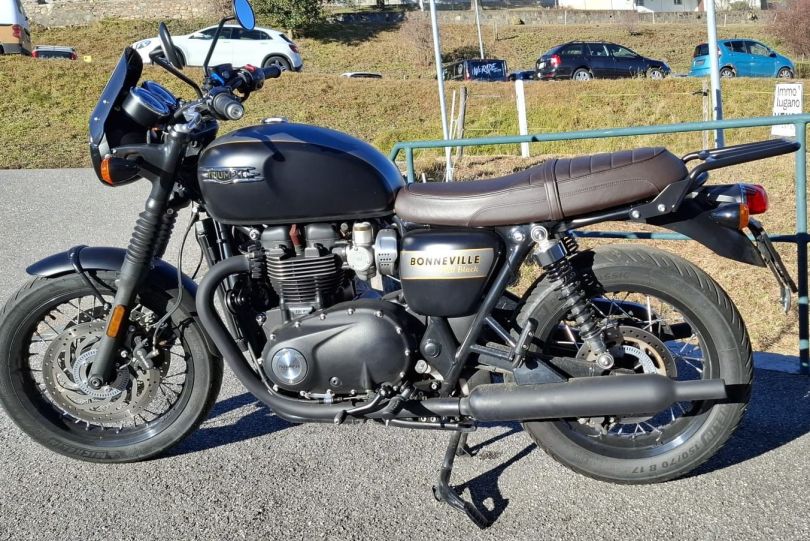 Triumph Bonneville T120, Usagé, Suisse, Breno