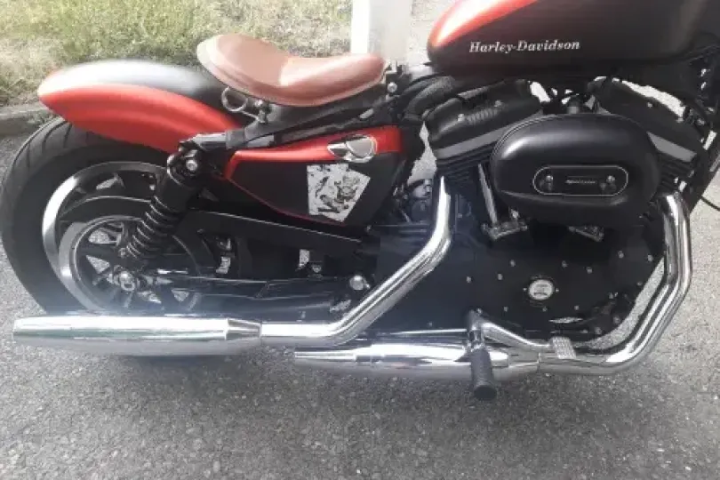 Moto Harley Davidson Bobber Sportster R 883 