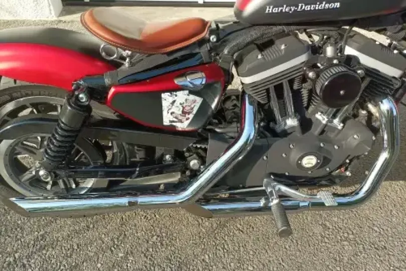 Moto Harley Davidson Bobber Sportster R 883 