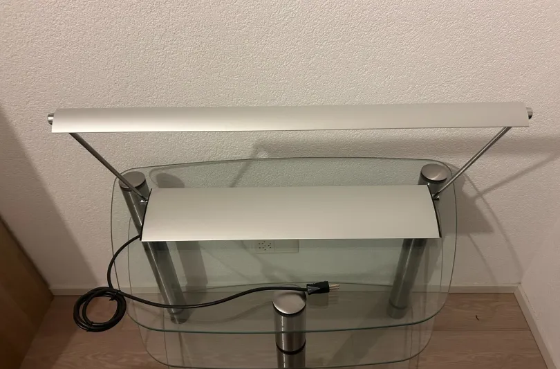 Lampe de bureau design en aluminium , Svizzera, Lausanne