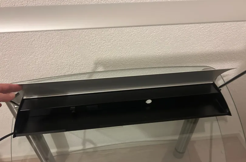 Lampe de bureau design en aluminium , Svizzera, Lausanne