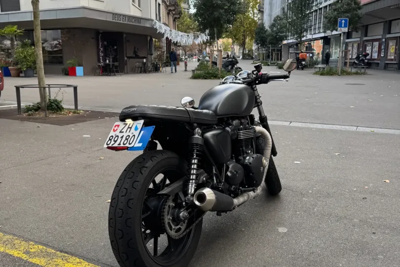 Triumph Street Cup, Gebraucht, Schweiz, Zurich