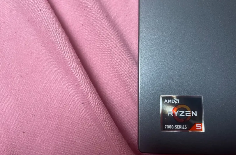 Medion avantum 15 e1 neuf à acheter urgemment!! 