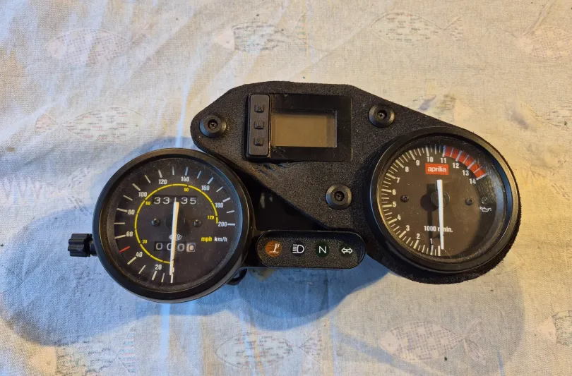 Cruscotto Aprilia RS 125 cc, Usato, Svizzera, Riva San Vitale