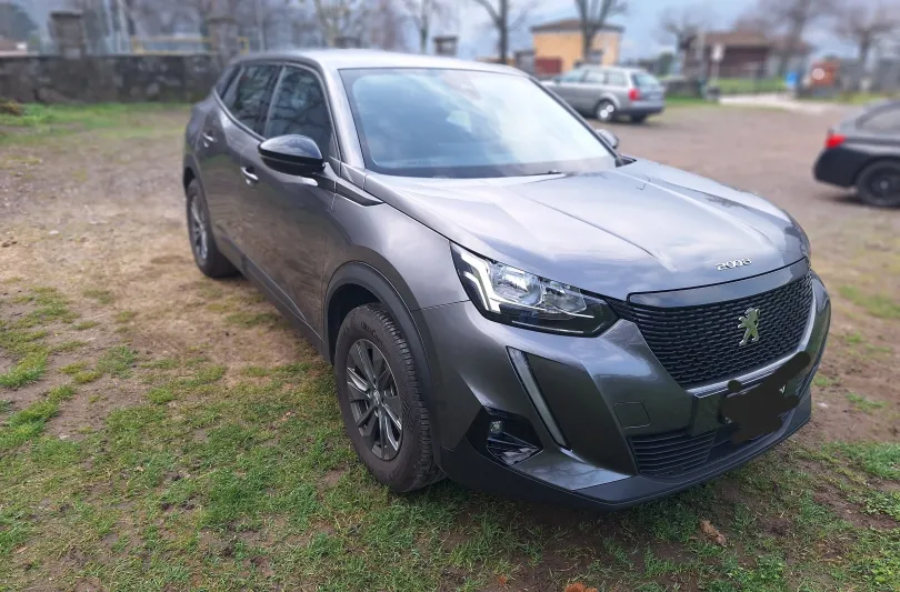 Peugeot 2008 , Usato, Svizzera, Lugano Annunci gratuiti in Svizzera