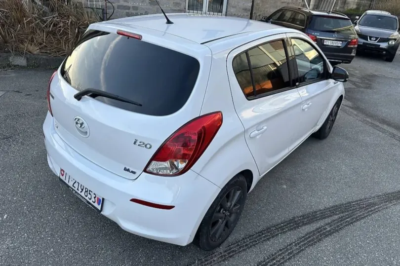 Hyundai i20 1.4 (collaudata), Usato, Svizzera