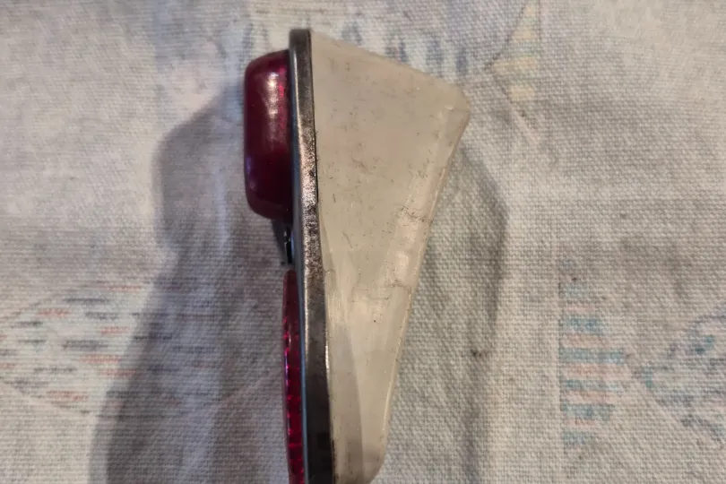 Fanalino posteriore d'epoca per motorino, Svizzera, Riva San Vitale