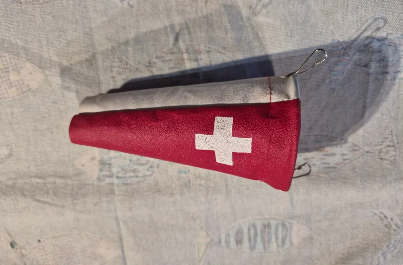 Manica del vento in miniatura, Nuovo, Svizzera, Riva San Vitale