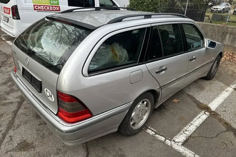 Mercedes C240 automatica , Usato, Svizzera, Lugano