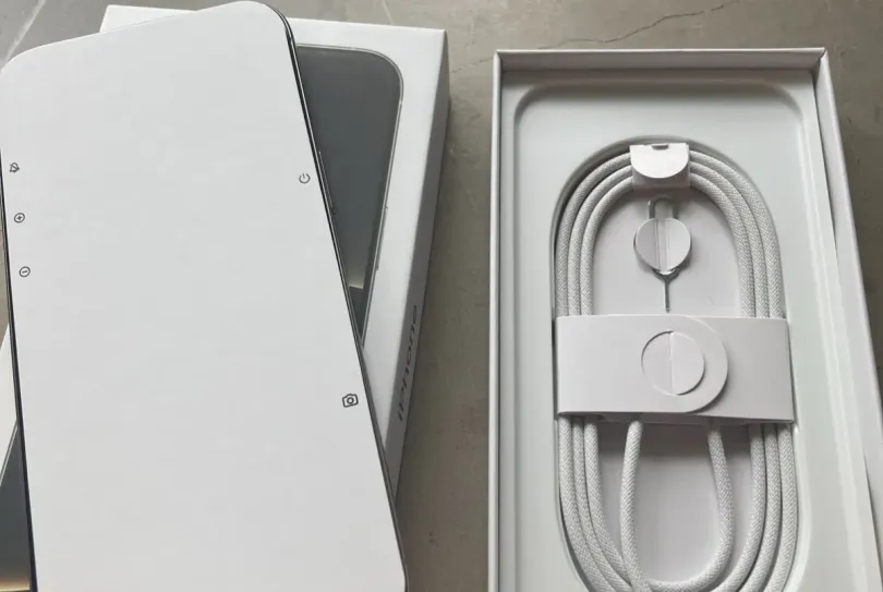 Apple iPhone 16 Pro Max 1TB 8GB RAM, Svizzera, Lugano