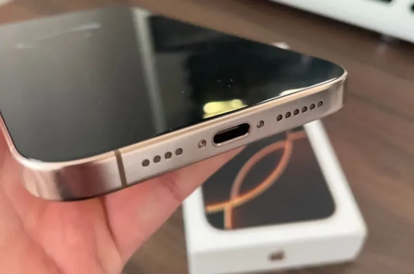 Apple iPhone 16 Pro Max 256GB 8GB RAM, Svizzera, Lugano