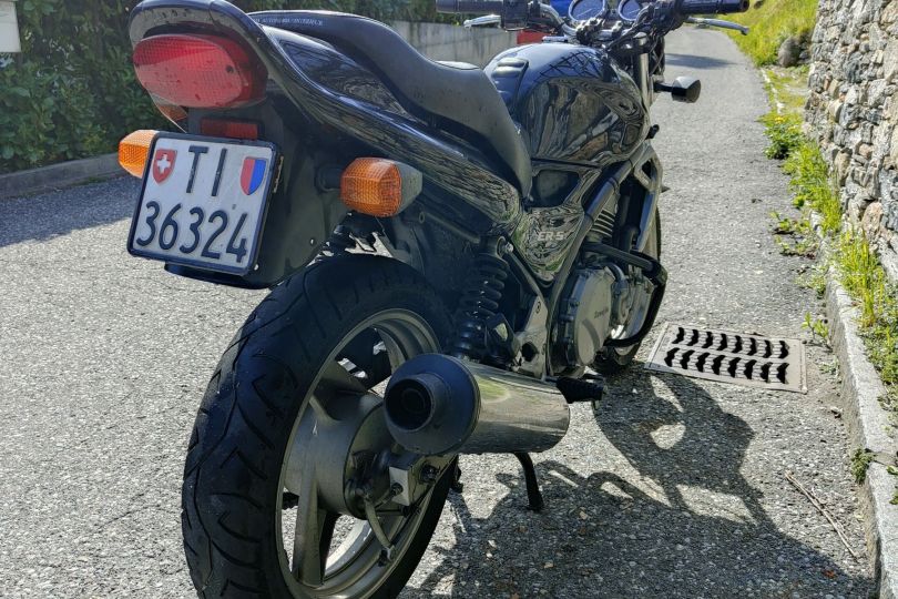 KAWASAKI ER-5, 02.1997, Usato, Svizzera, Contra