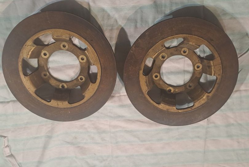 Dischi Brembo anteriori Benelli, Moto Guzzi,Malanc, Usagé, Suisse, Riva San Vitale