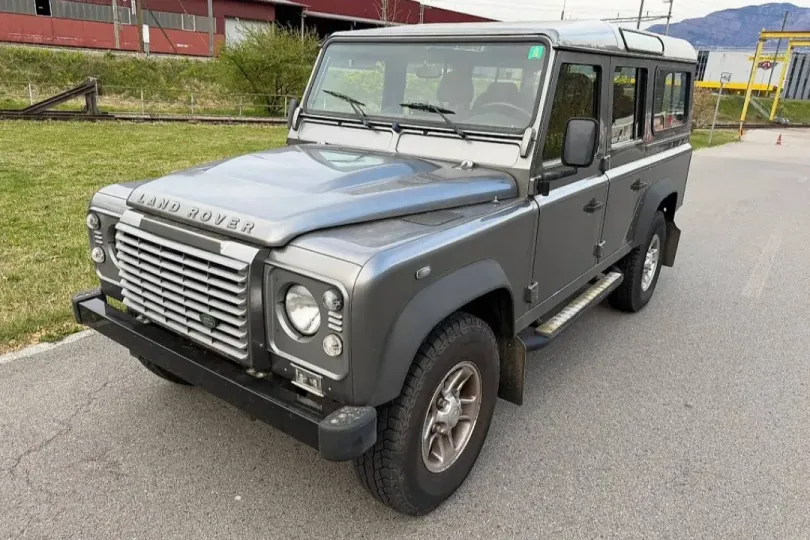 Land Rover Defender 110 2.4 tdi, Usato, Svizzera