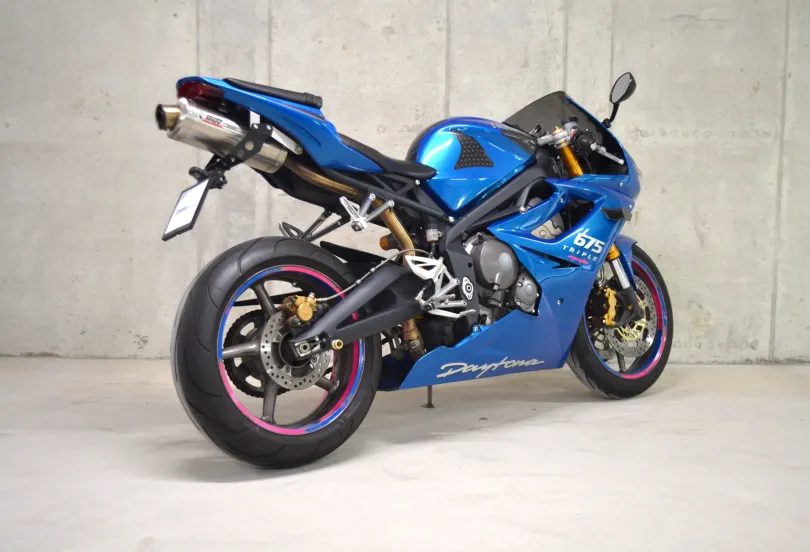 TRIUMPH Daytona 675 - Possibile 35kW, Usato, Svizzera, Camorino