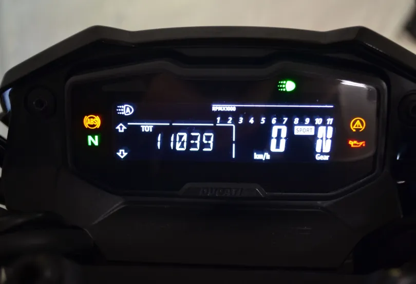 DUCATI Hypermotard 698 Mono RVE, Usato, Svizzera, Camorino