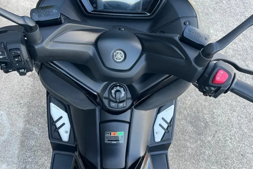 2024 Yamaha X-Max 125 Tech Max in Schwarz, Usato, Svizzera, Basel