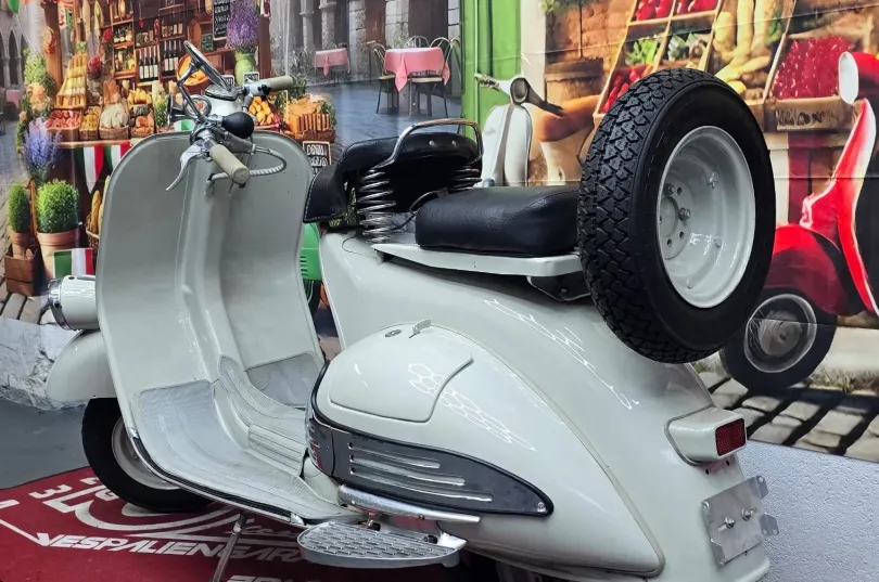 Vespa faro basso, Usato, Svizzera, Bellinzona