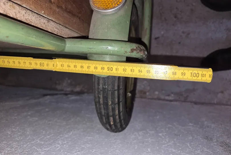 Rimorchietto per motorino, con gancio di traino, Switzerland, Riva San Vitale