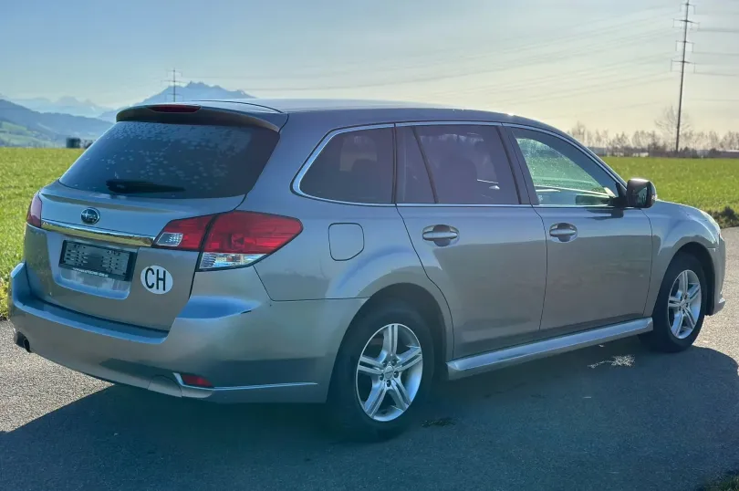 SUBARU Legacy 2.0D Swiss Special AWD, Used, Switzerland, Hunenberg