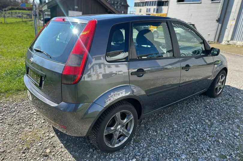 FORD Fiesta 1.4 16V Ghia, Used, Switzerland, Hunenberg