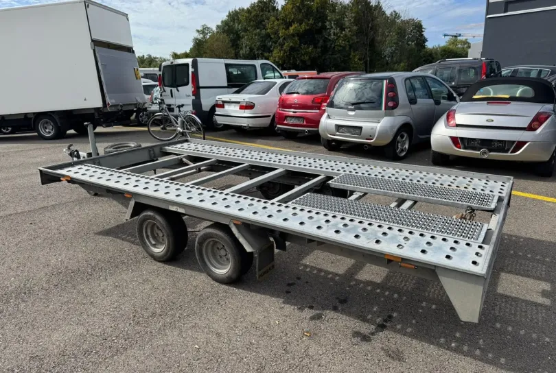 HUMBAUR 2.7T Autotransporter HT2500, Svizzera, Hunenberg