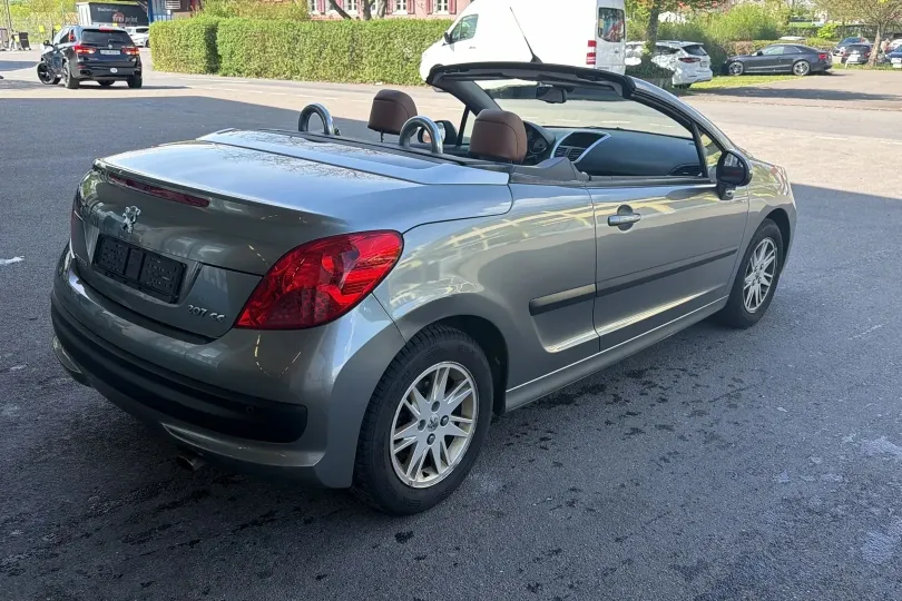 PEUGEOT 207 CC 1.6 16V Turbo Platinium Edition, Used, Switzerland, Hunenberg
