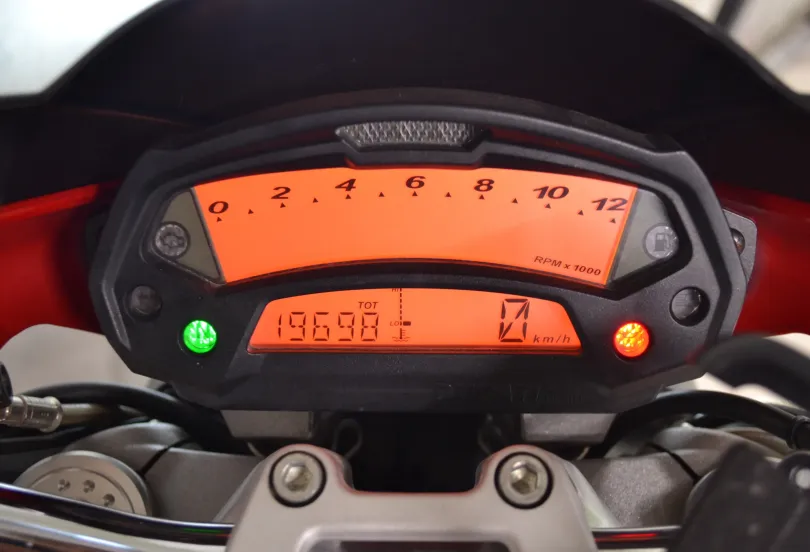 Ducati Monster 696 - 25kW, Gebraucht, Schweiz, Camorino