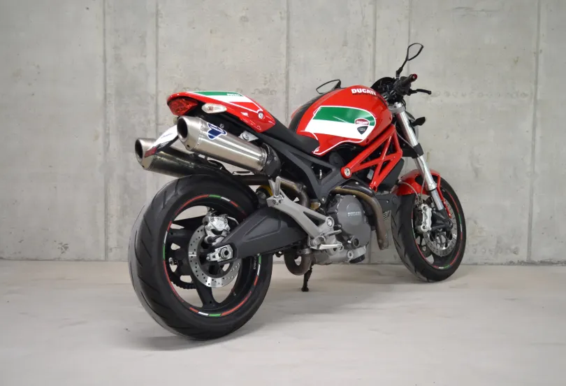Ducati Monster 696 - 25kW, Gebraucht, Schweiz, Camorino