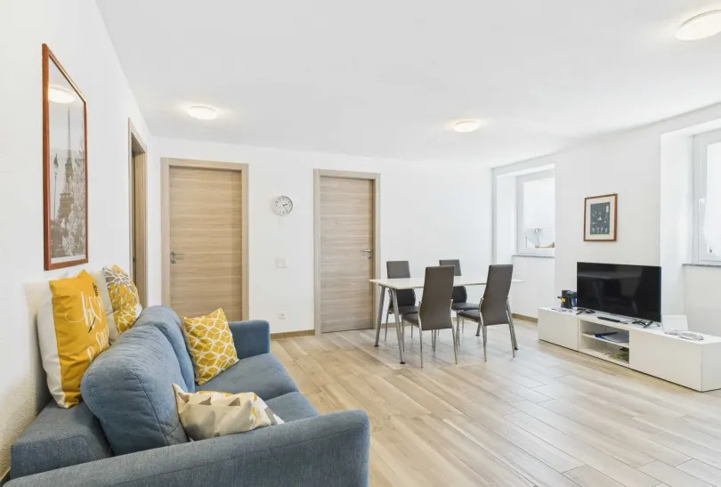 Charmantes Landhaus im grünen Malcantone, Svizzera, Curio Annunci gratuiti in Svizzera