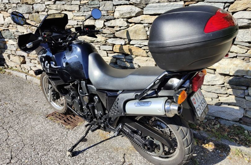 TRIUMPH TIGER 900 T400 (Cert. tipo 6TA105), Usato, Svizzera, Contra