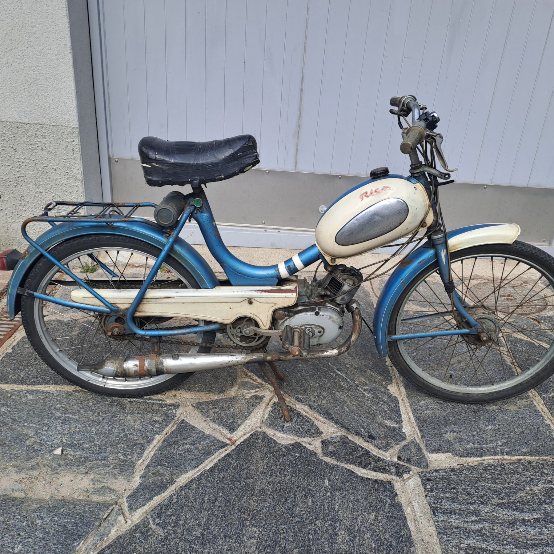 Rico sachs 502 2 marce a mano, Riva San Vitale, Switzerland