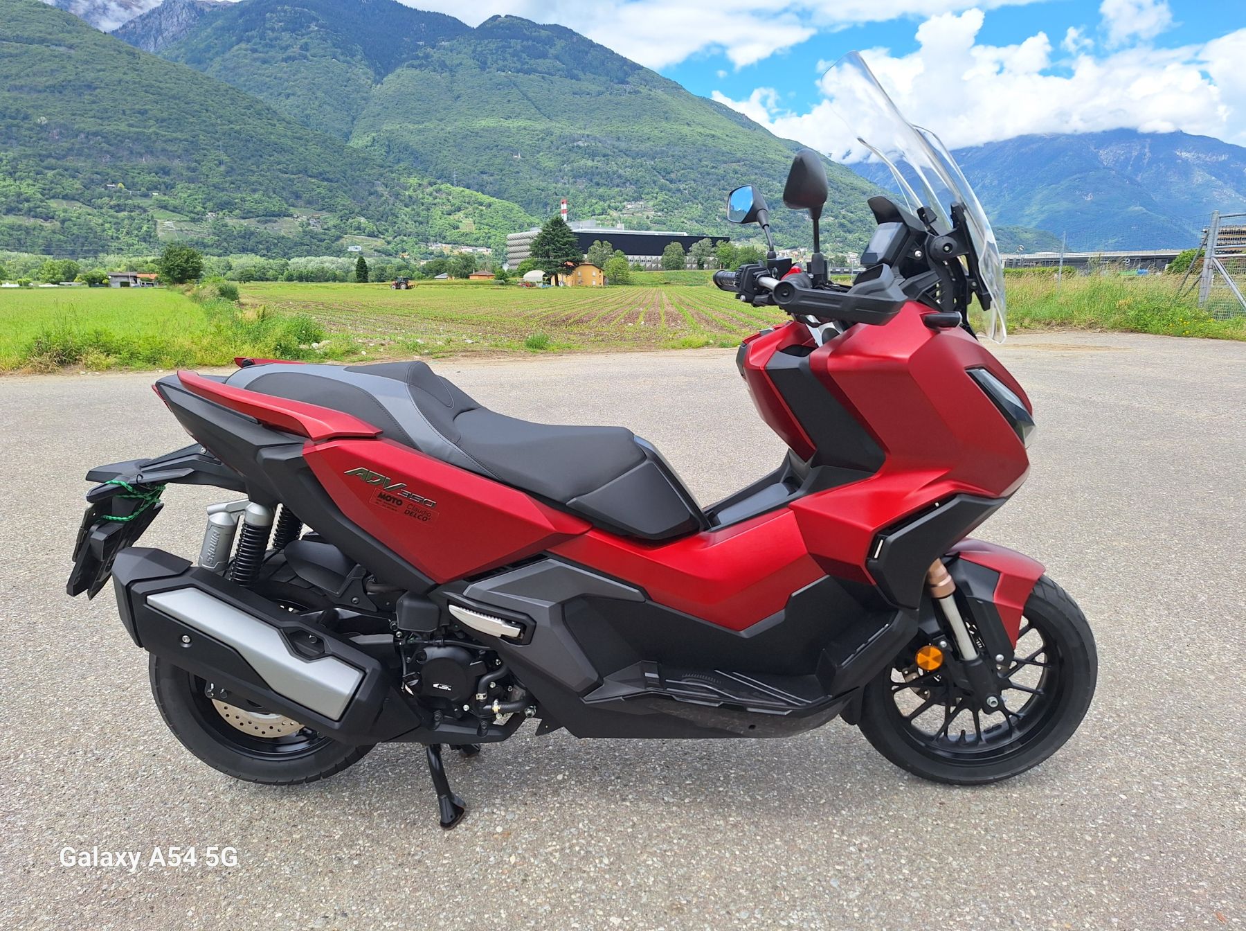 HONDA ADV 350, Used, Switzerland, Giubiasco