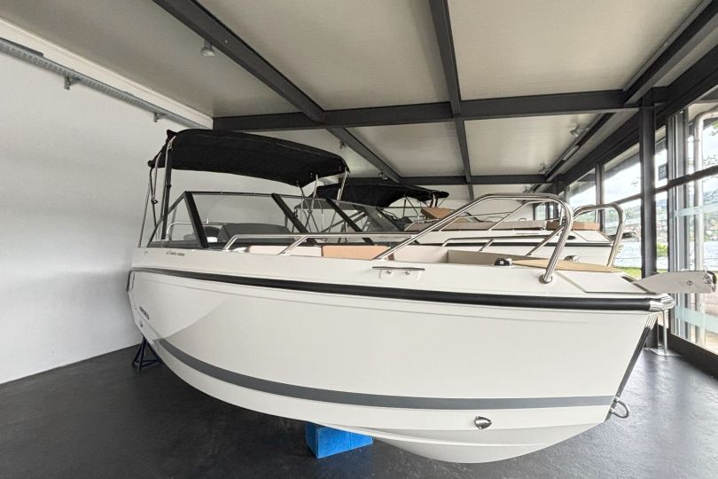 Quicksilver 555 Bowrider, Schweiz, Caslano