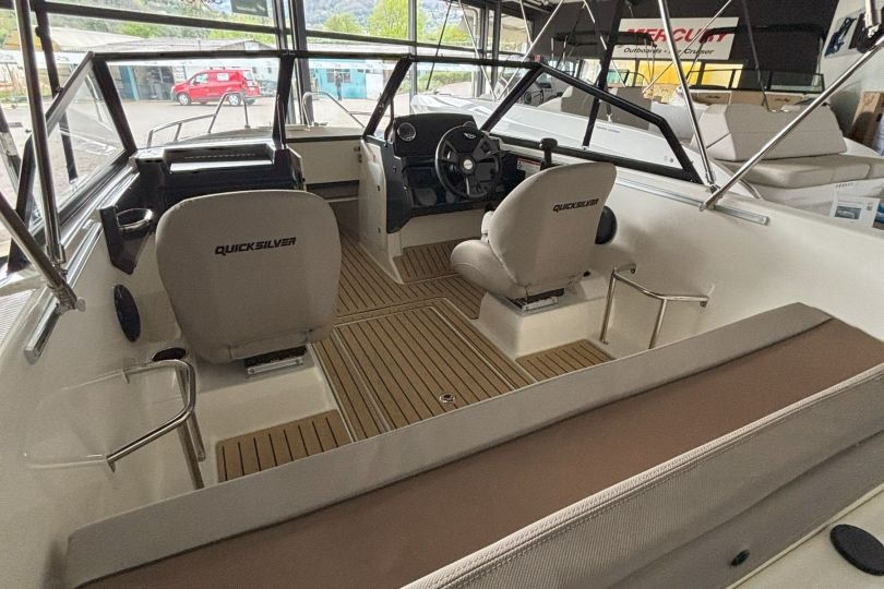 Quicksilver 555 Bowrider, Suisse, Caslano
