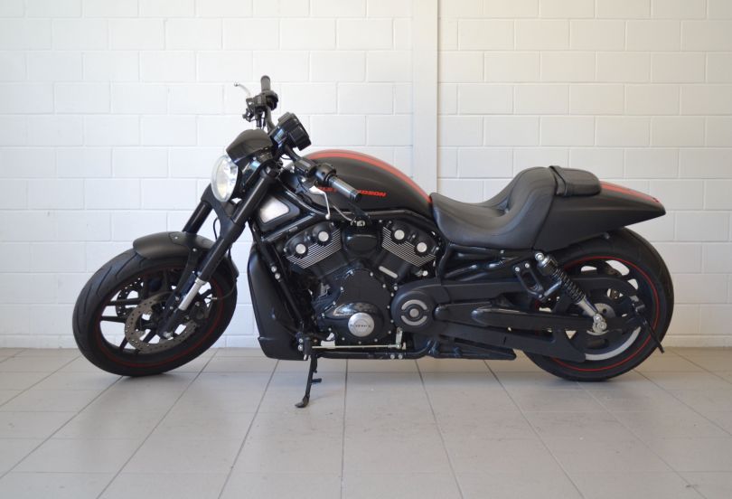 Harley Davidson VRSCDX 1250 V-Rod NightRod Special, Usagé, Suisse, Camorino