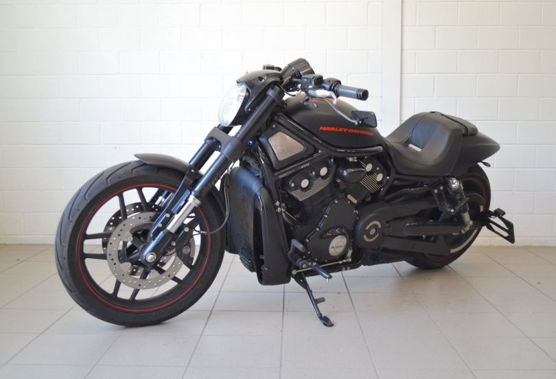 Harley Davidson VRSCDX 1250 V-Rod NightRod Special, Usagé, Suisse, Camorino