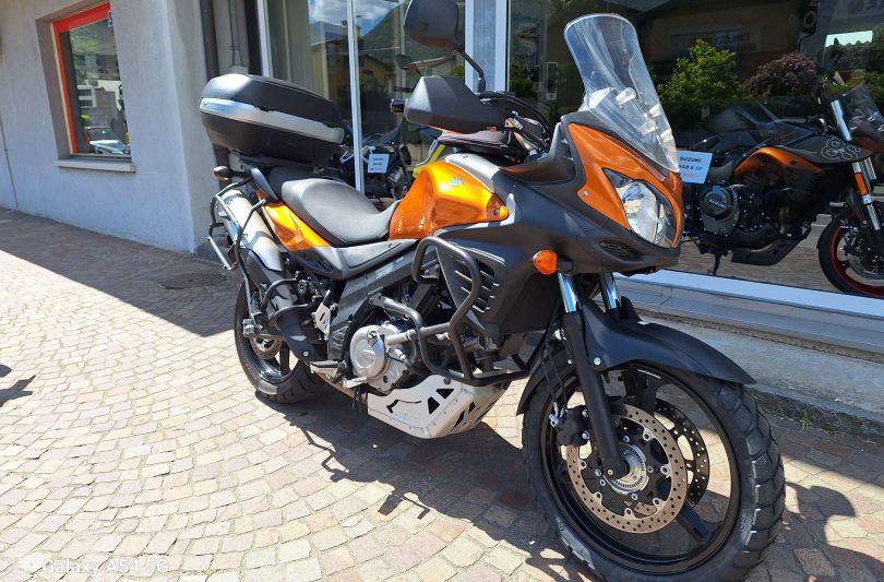 SUZUKI DL 650 ABS, Usagé, Suisse, Giubiasco