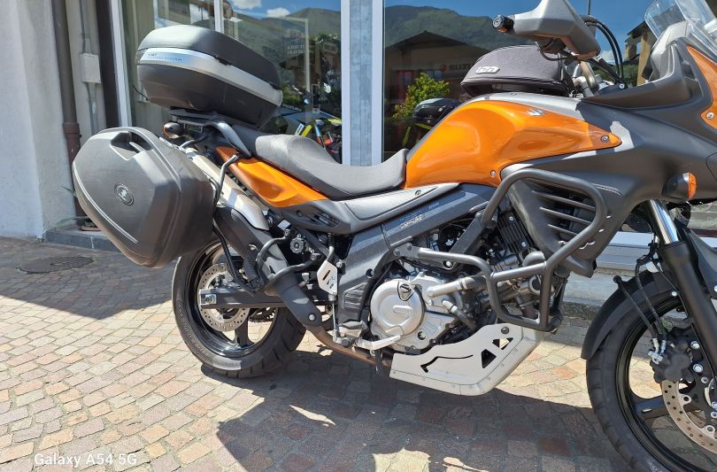 SUZUKI DL 650 ABS, Usagé, Suisse, Giubiasco