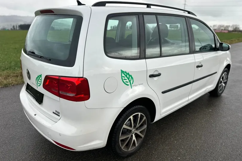 VW Touran 1.4 TSI EcoFuel Trendline, Used, Switzerland, Hunenberg