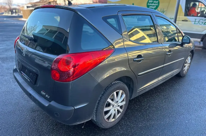 PEUGEOT 207 SW 1.6 16V Lion Edition, Used, Switzerland, Hunenberg