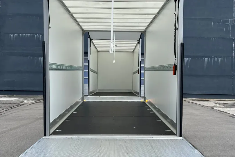 ACKERMANN 3.5T Kasten mit Hebebühne und Durchlades, Usagé, Suisse, Hunenberg