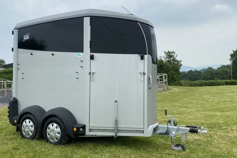 Ifor Williams HBX 403 Silber – 2020, Suisse, Hunenberg