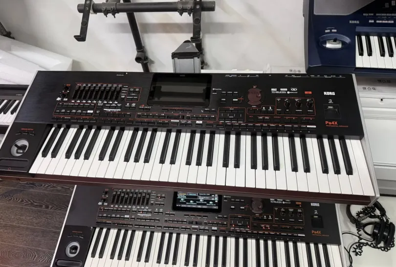 Korg Pa5X, Korg Pa4X, Korg Pa4X MG2 , Korg Pa1000, Svizzera