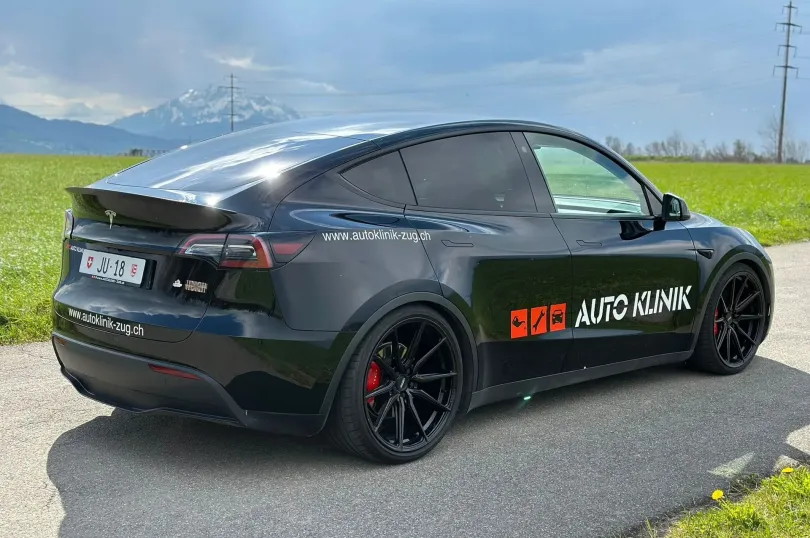 TESLA Performance, Used, Switzerland, Hunenberg