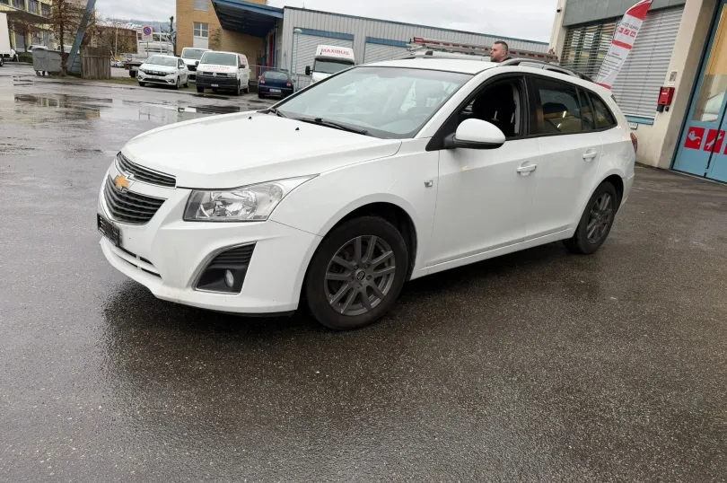 CHEVROLET Cruze Station Wagon 1.7 VCDi LT, Used, Switzerland, Hunenberg