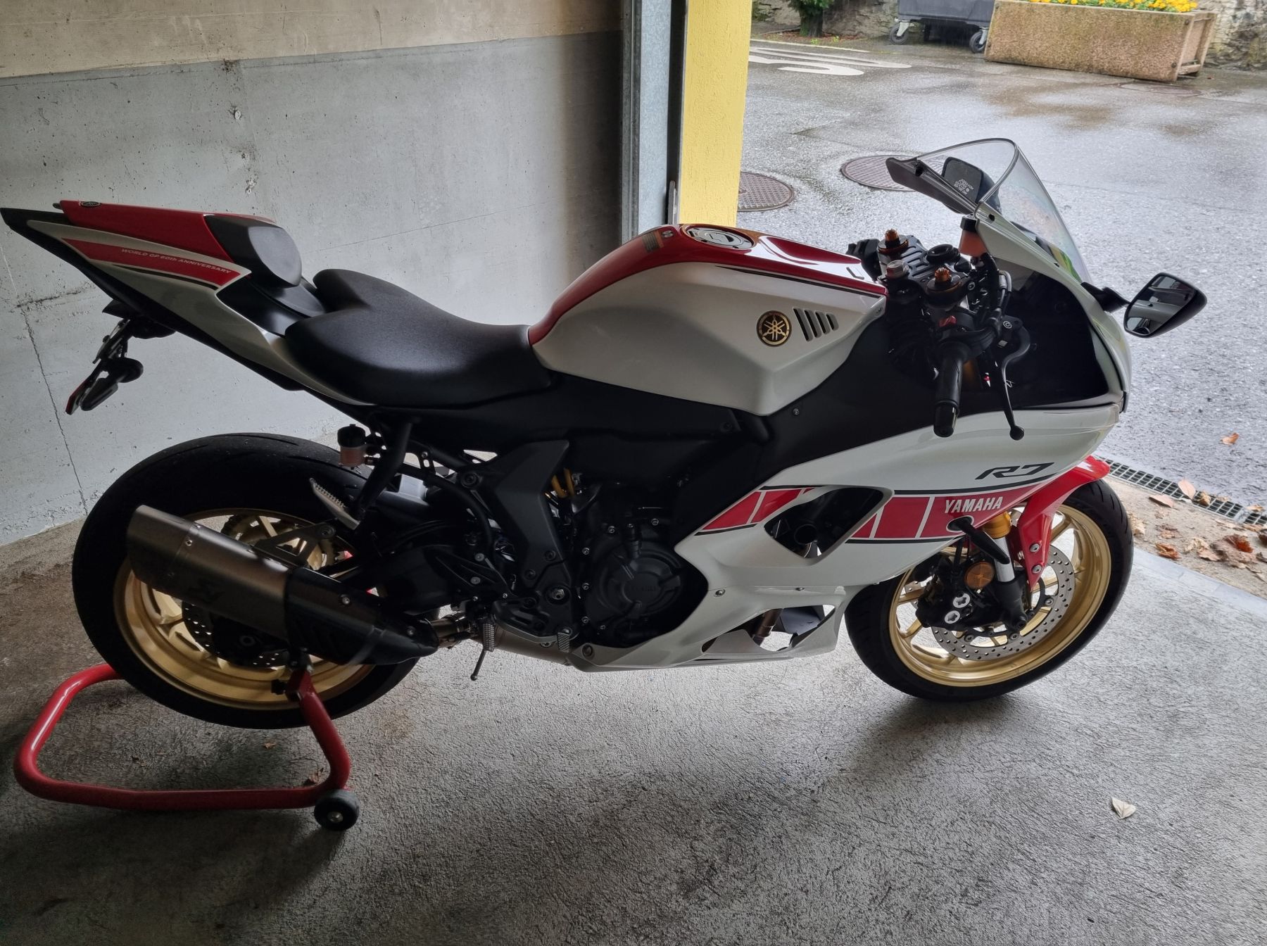 Yamaha YZF R7 World GP 60th Anniversary, Used, Switzerland, Locarno
