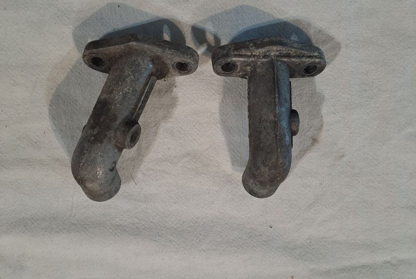 2 condotti carburatori Minarelli, Suisse, Riva San Vitale